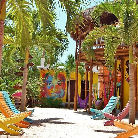 Tribu Hostel Isla Holbox Exterior photo