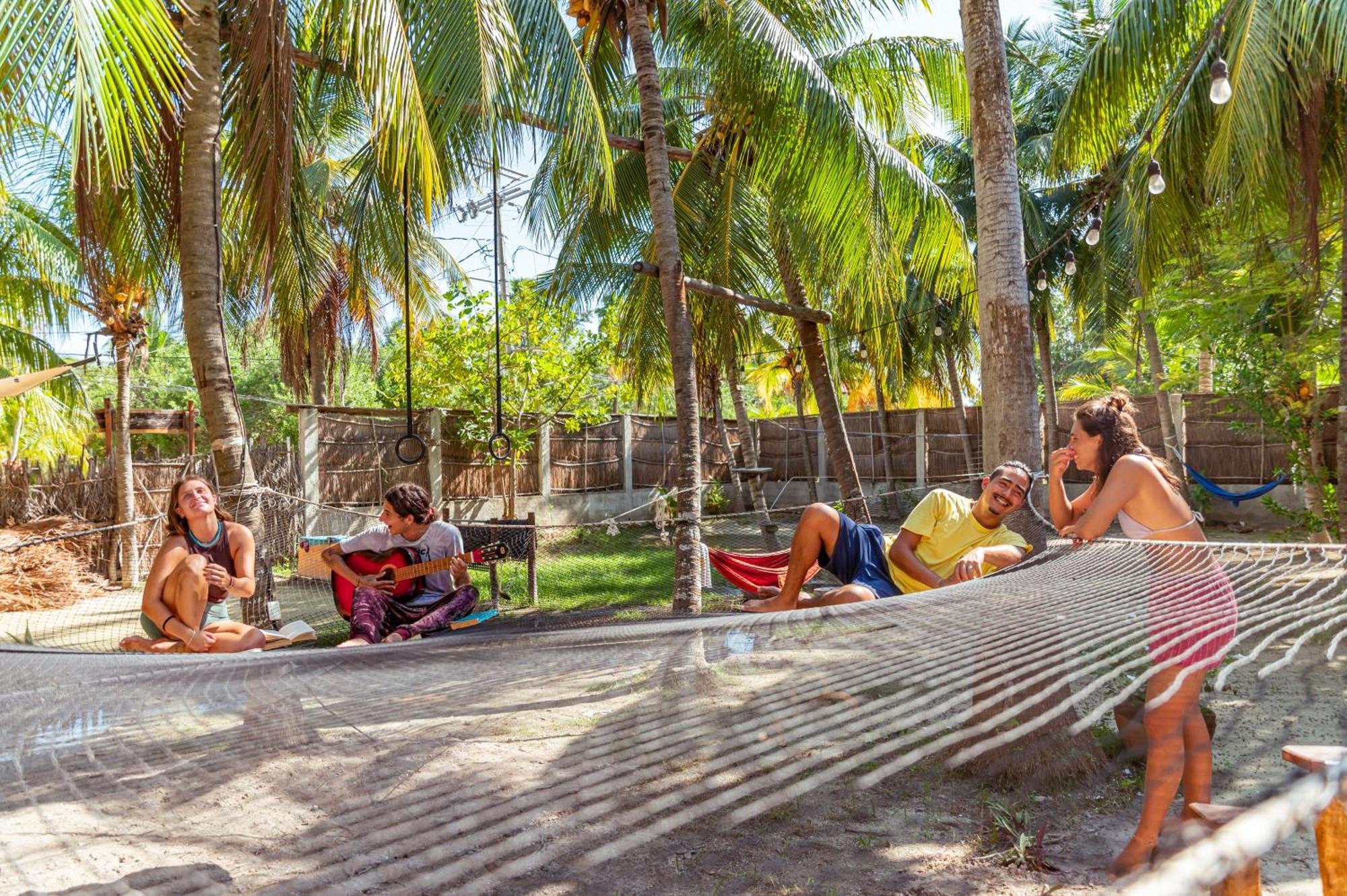 Tribu Hostel Isla Holbox Exterior photo